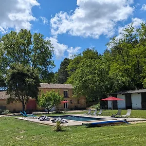 https://la-ferme-du-tourreblanc.fr-provencehotel.com